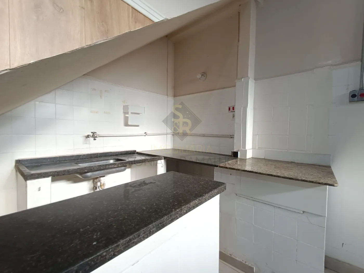 Alugar Im&oacute;veis Comerciais / Sal&atilde;o Comercial em Ribeir&atilde;o Preto R$ 3.300,00 - Foto 4