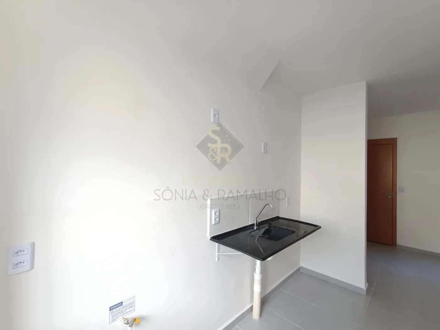 Alugar Apartamentos / Padr&atilde;o em Ribeir&atilde;o Preto R$ 1.300,00 - Foto 7
