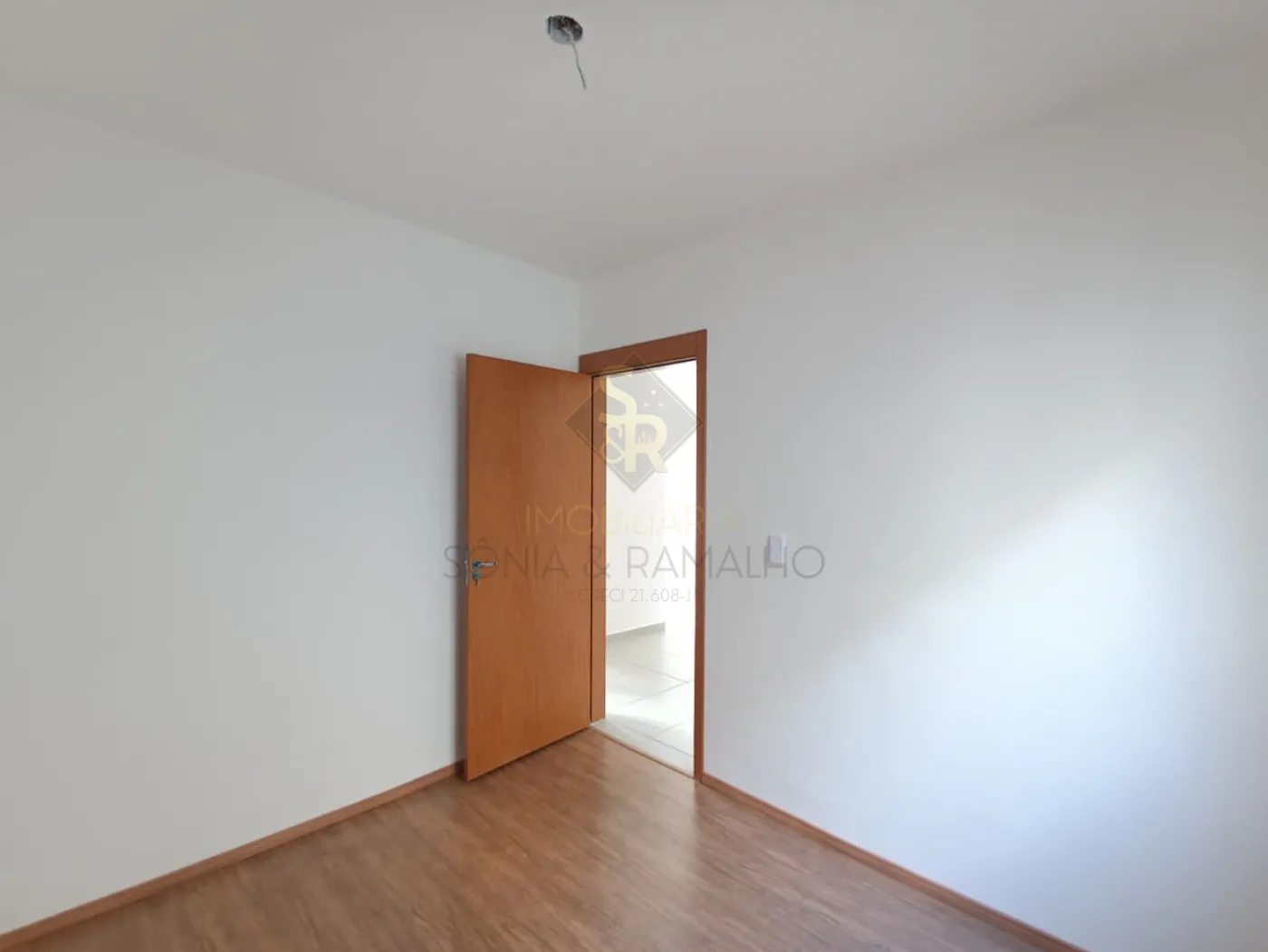 Alugar Apartamentos / Padr&atilde;o em Ribeir&atilde;o Preto R$ 1.300,00 - Foto 14