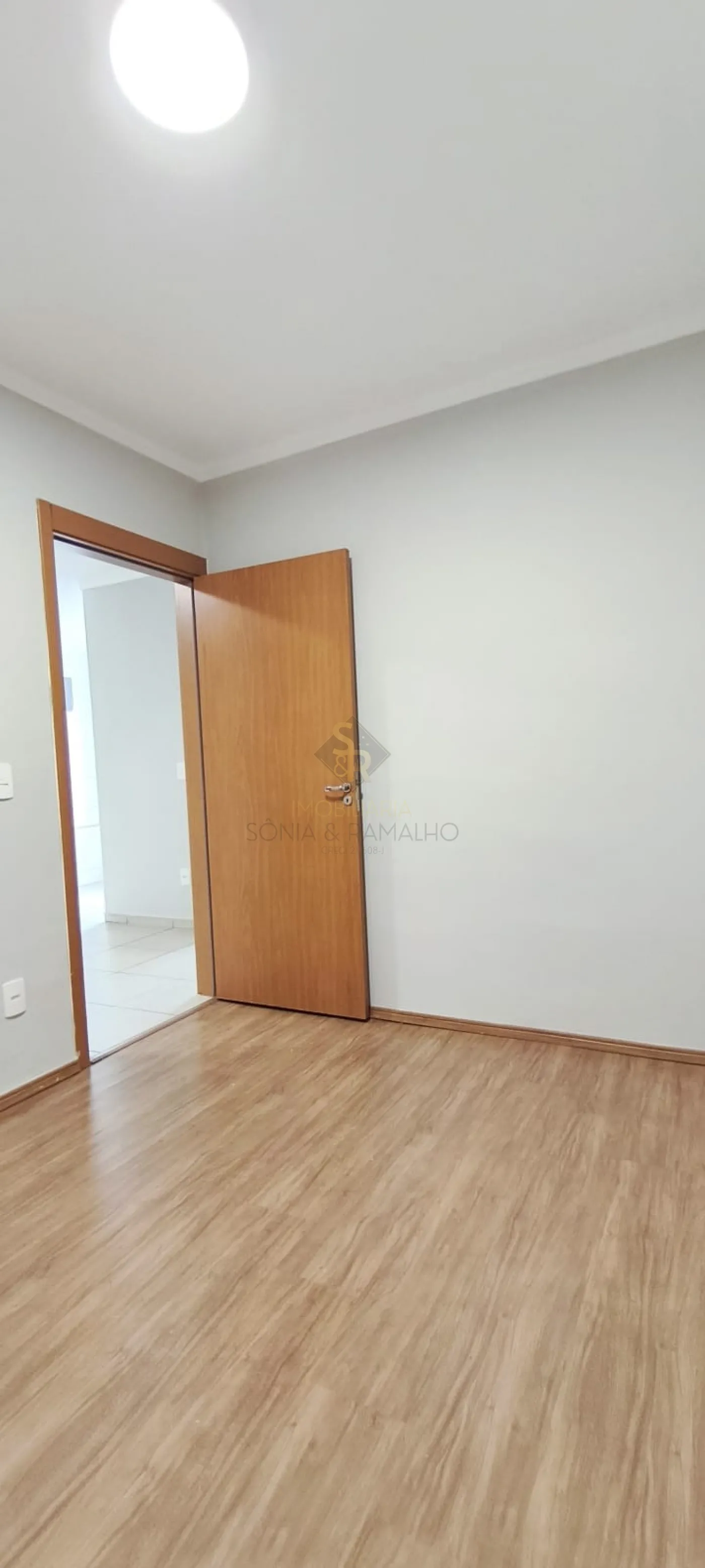 Comprar Apartamentos / Padr&atilde;o em Ribeir&atilde;o Preto R$ 160.000,00 - Foto 3