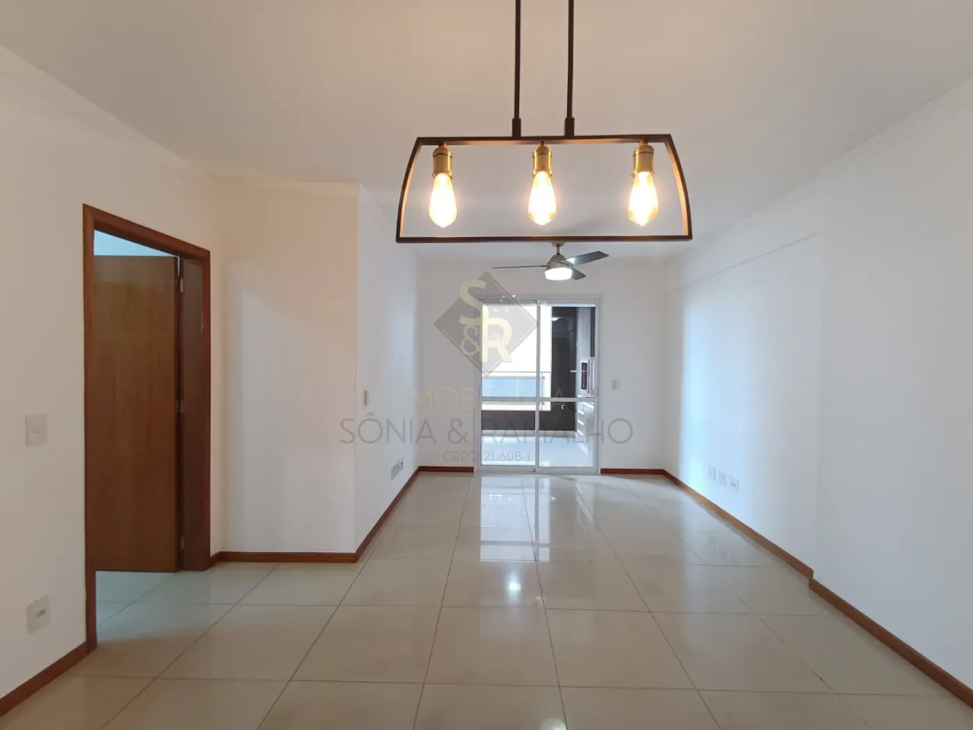Alugar Apartamentos / Padr&atilde;o em Ribeir&atilde;o Preto R$ 3.600,00 - Foto 2