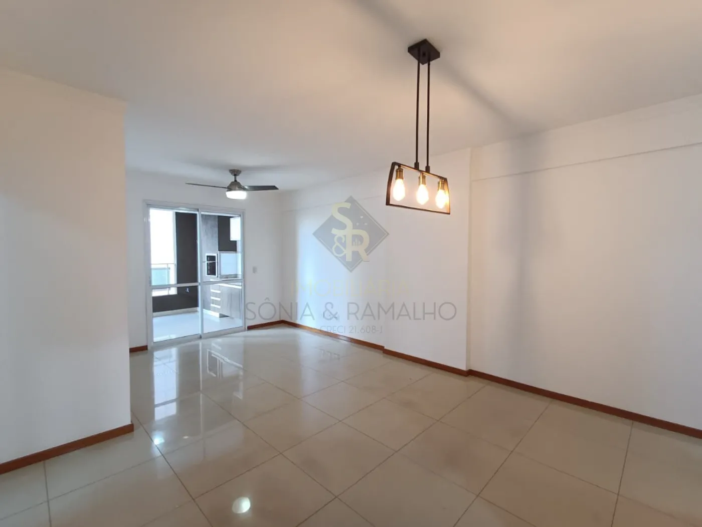 Alugar Apartamentos / Padr&atilde;o em Ribeir&atilde;o Preto R$ 3.600,00 - Foto 3