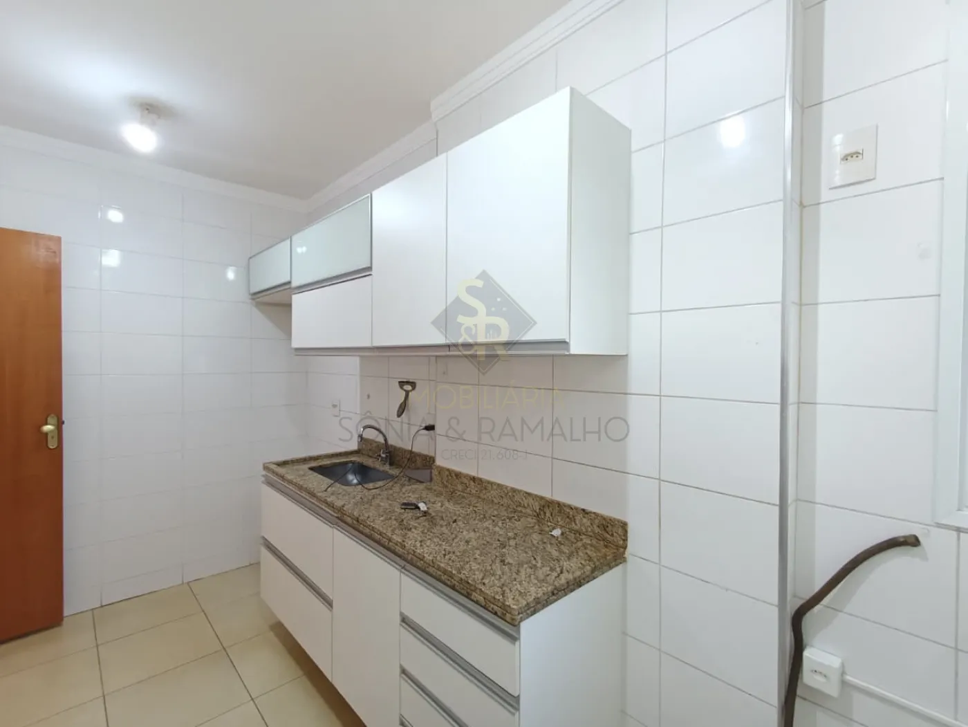 Alugar Apartamentos / Padr&atilde;o em Ribeir&atilde;o Preto R$ 3.600,00 - Foto 15