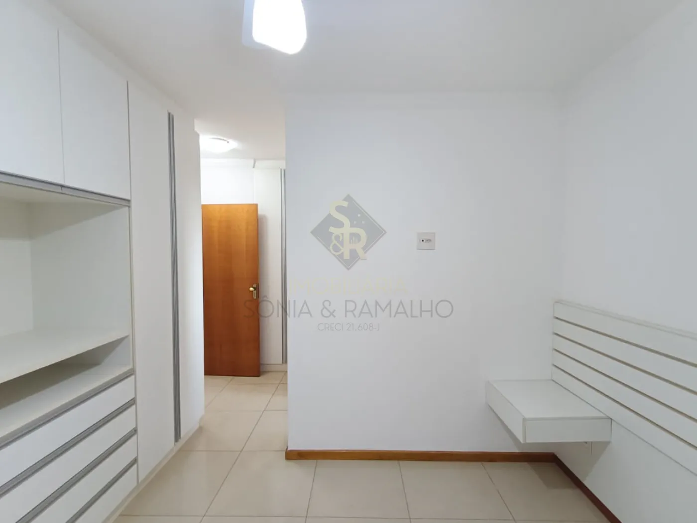 Alugar Apartamentos / Padr&atilde;o em Ribeir&atilde;o Preto R$ 3.600,00 - Foto 33