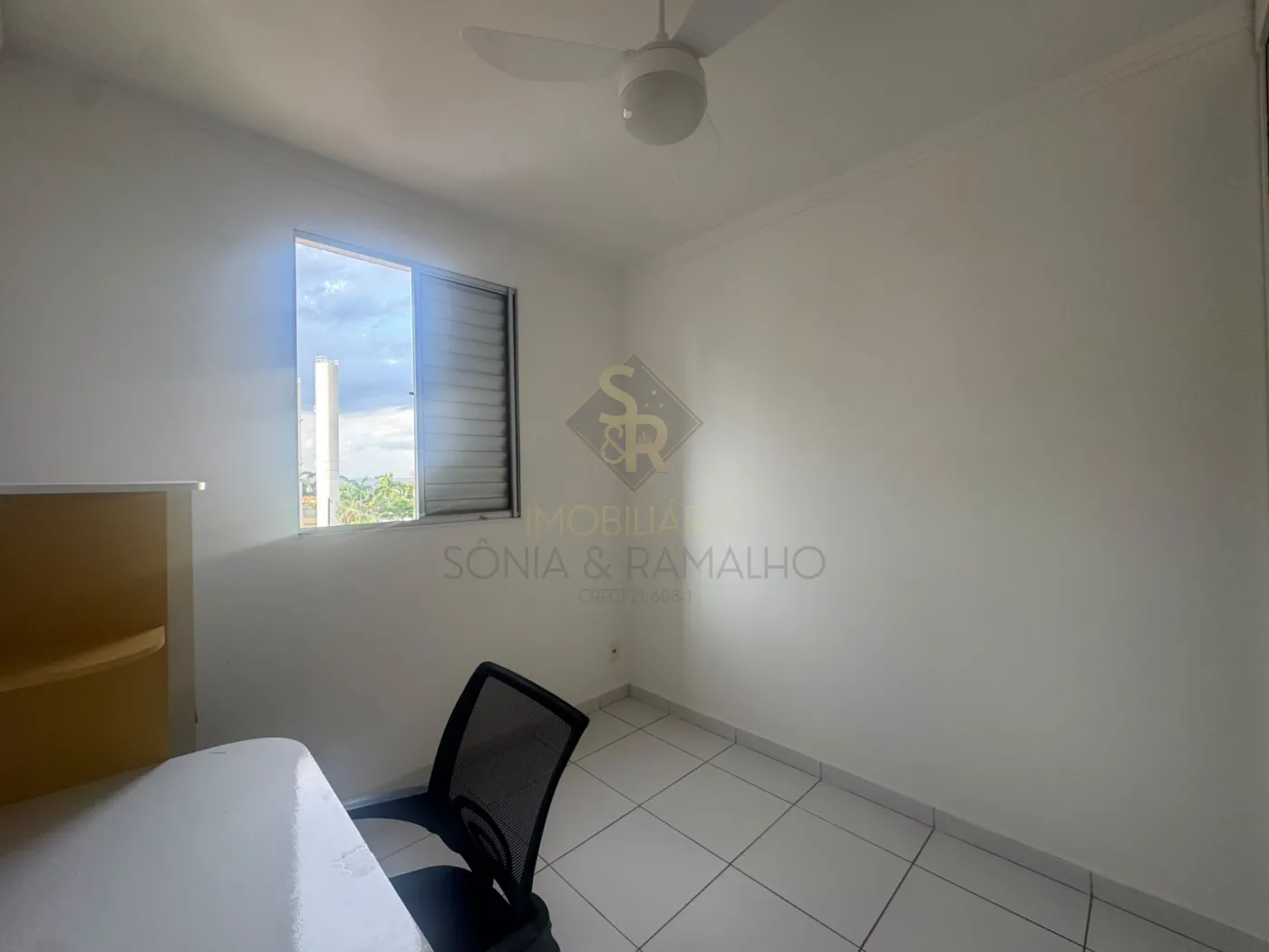 Alugar Apartamentos / Padr&atilde;o em Ribeir&atilde;o Preto R$ 2.000,00 - Foto 16