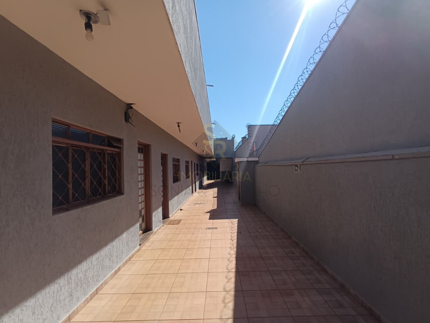 Alugar Apartamentos / Padr&atilde;o em Ribeir&atilde;o Preto R$ 1.000,00 - Foto 18
