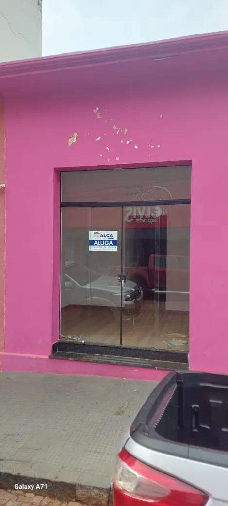 Sao Jose do Rio Pardo Centro Comercial Locacao R$ 1.300,00  Area do terreno 12.00m2 