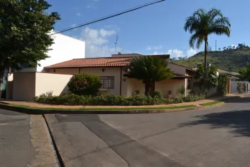 Sao Jose do Rio Pardo Parque Beira Rio Casa Venda R$848.000,00 3 Dormitorios 2 Vagas Area do terreno 371.00m2 Area construida 218.00m2