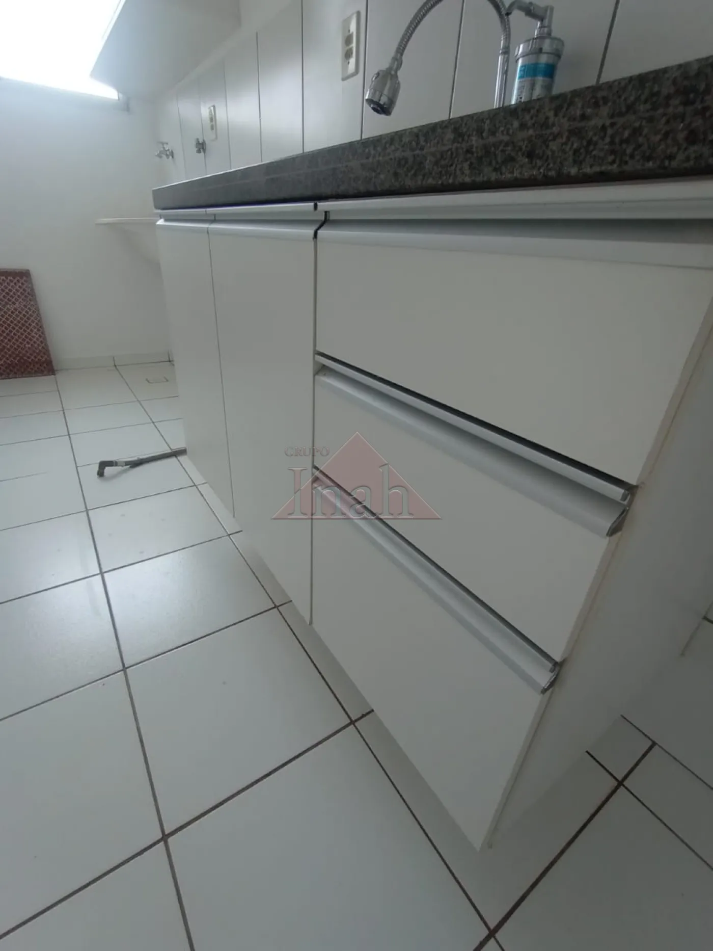 Alugar Apartamentos / Apartamento em Ribeirão Preto R$ 1.300,00 - Foto 16