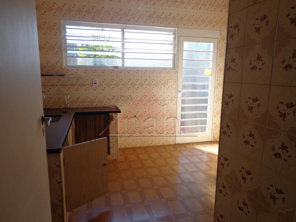 Alugar Casas / Casa em Ribeir&atilde;o Preto R$ 1.800,00 - Foto 4