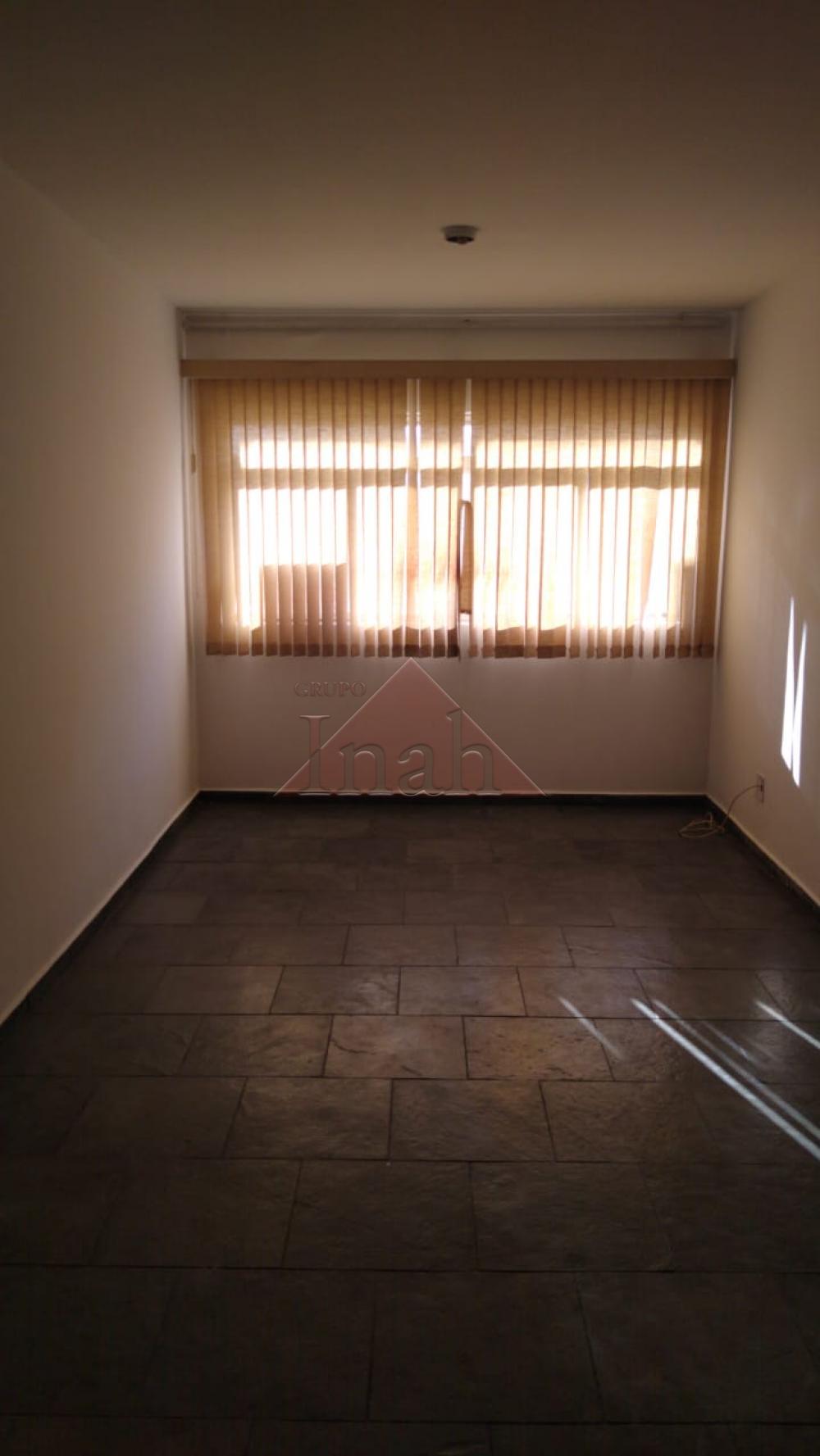 Alugar Apartamentos / Apartamento em Ribeirão Preto R$ 800,00 - Foto 1