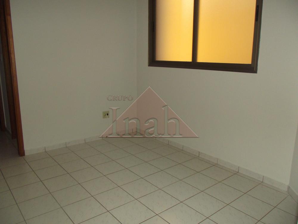Alugar Apartamentos / Apartamento em Ribeir&atilde;o Preto R$ 1.100,00 - Foto 2