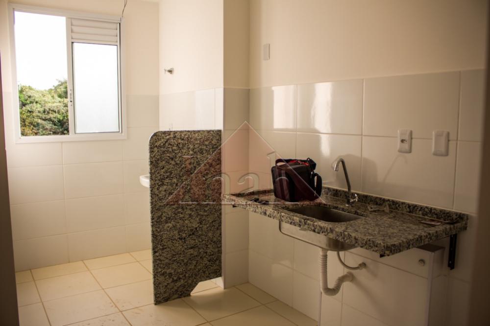 Alugar Apartamentos / Apartamento em Ribeir&atilde;o Preto R$ 900,00 - Foto 2