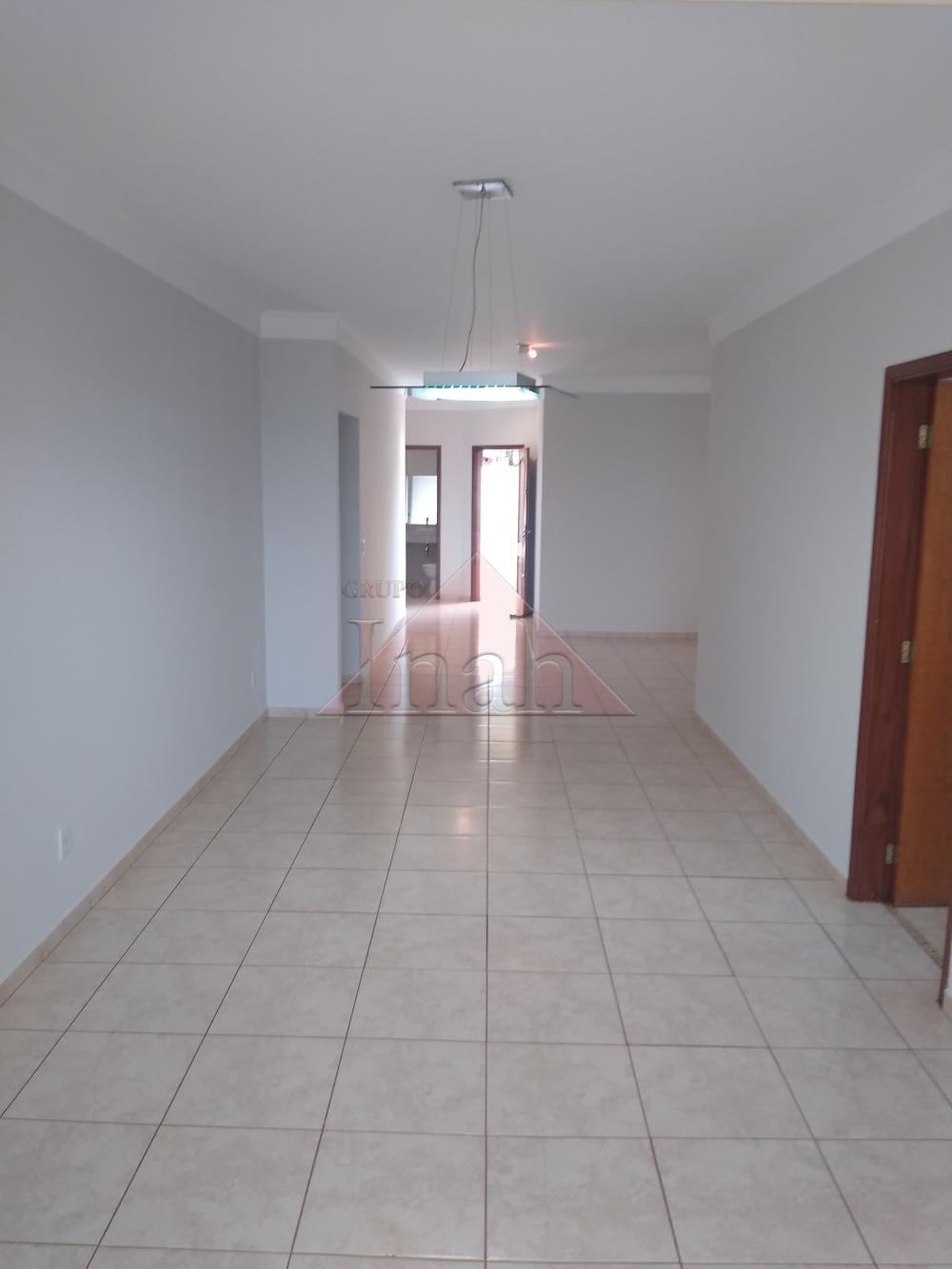 Alugar Casas / Casa em Ribeir&atilde;o Preto R$ 4.500,00 - Foto 1