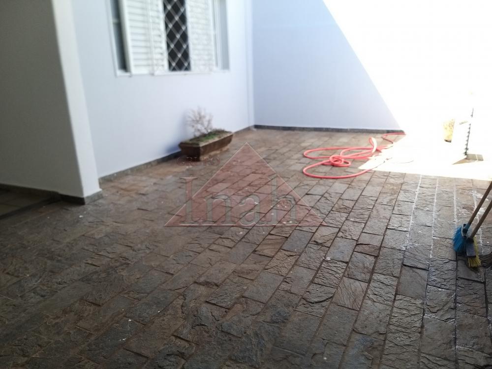 Alugar Casas / Casa em Ribeir&atilde;o Preto R$ 1.800,00 - Foto 2