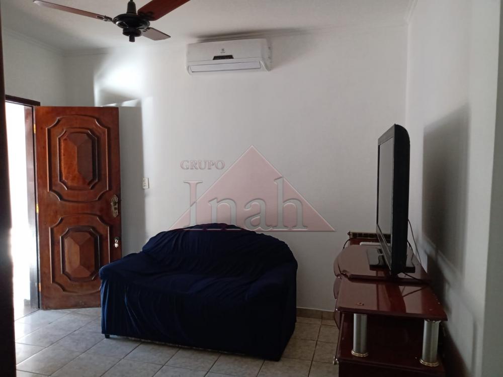 Alugar Casas / Casa em Ribeirão Preto R$ 1.600,00 - Foto 1