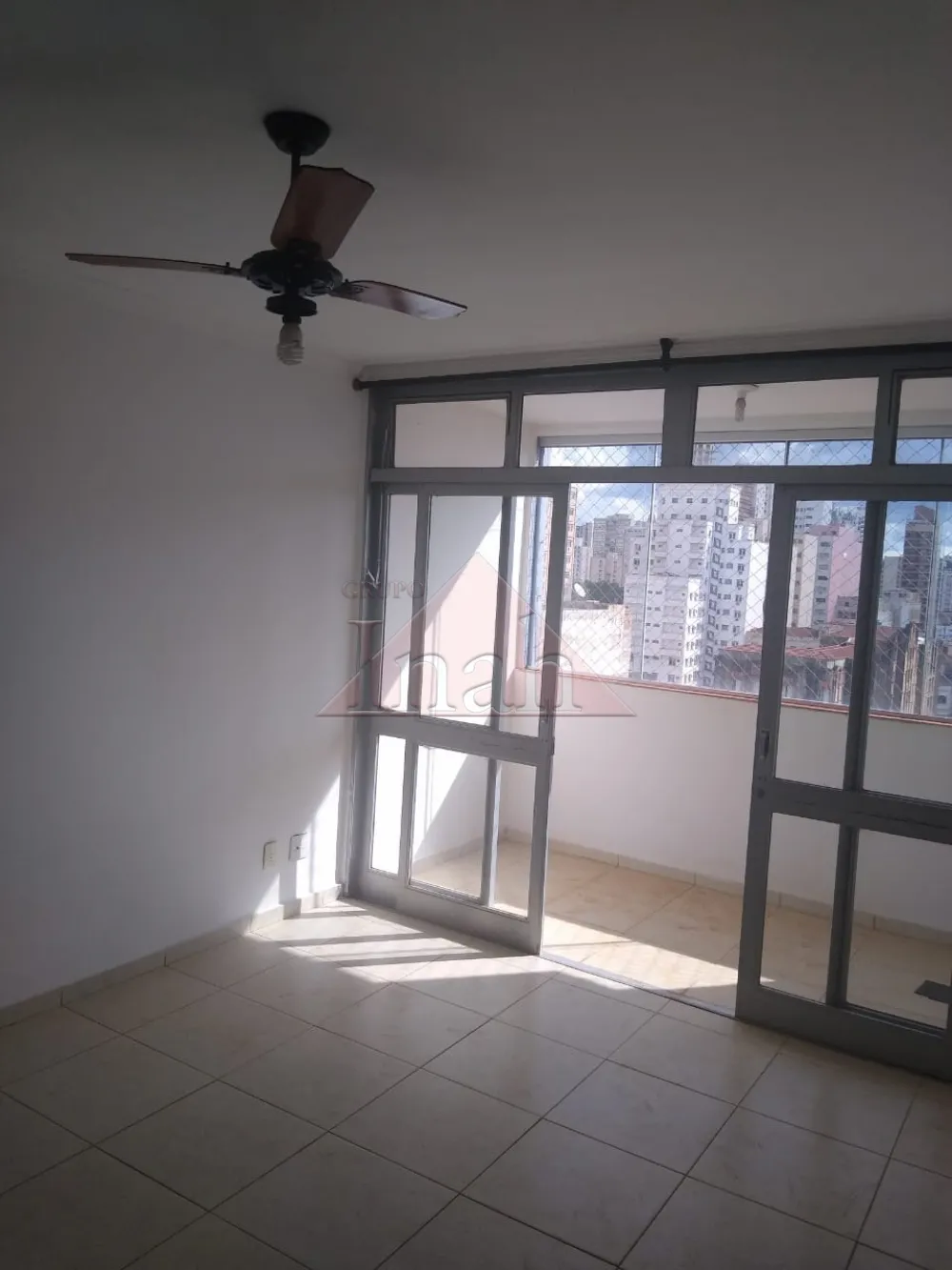 Alugar Apartamentos / Apartamento em Ribeir&atilde;o Preto R$ 1.300,00 - Foto 1