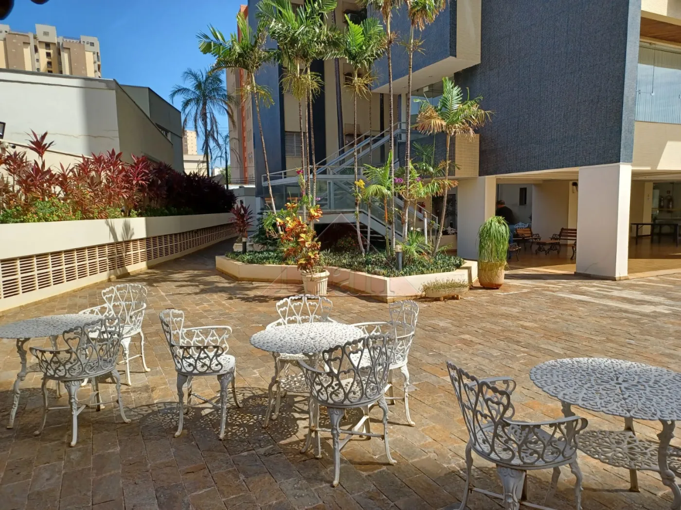 Comprar Apartamentos / Apartamento em Ribeir&atilde;o Preto R$ 380.000,00 - Foto 32