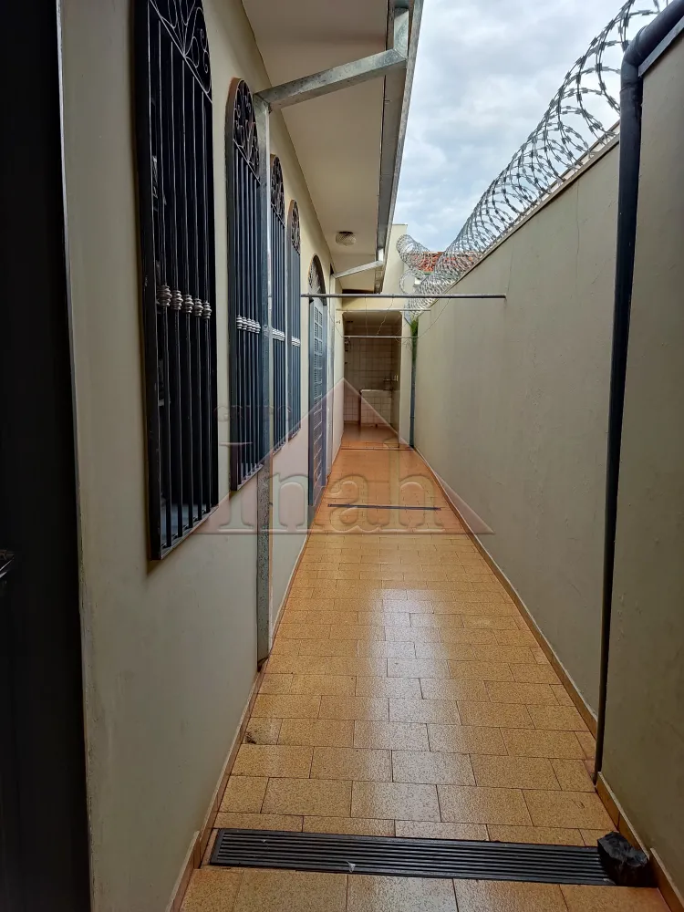 Alugar Casas / Casa em Ribeir&atilde;o Preto R$ 2.600,00 - Foto 4