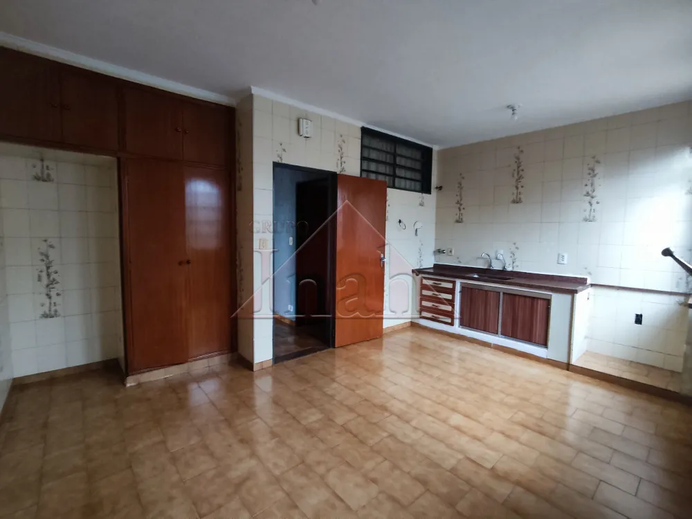 Alugar Casas / Casa em Ribeir&atilde;o Preto R$ 2.600,00 - Foto 5