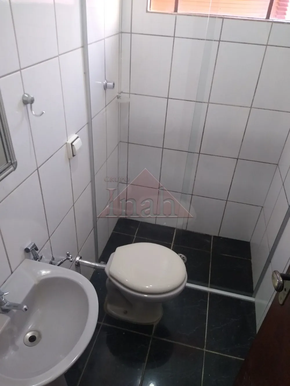 Alugar Casas / Casa em Ribeir&atilde;o Preto R$ 2.300,00 - Foto 12