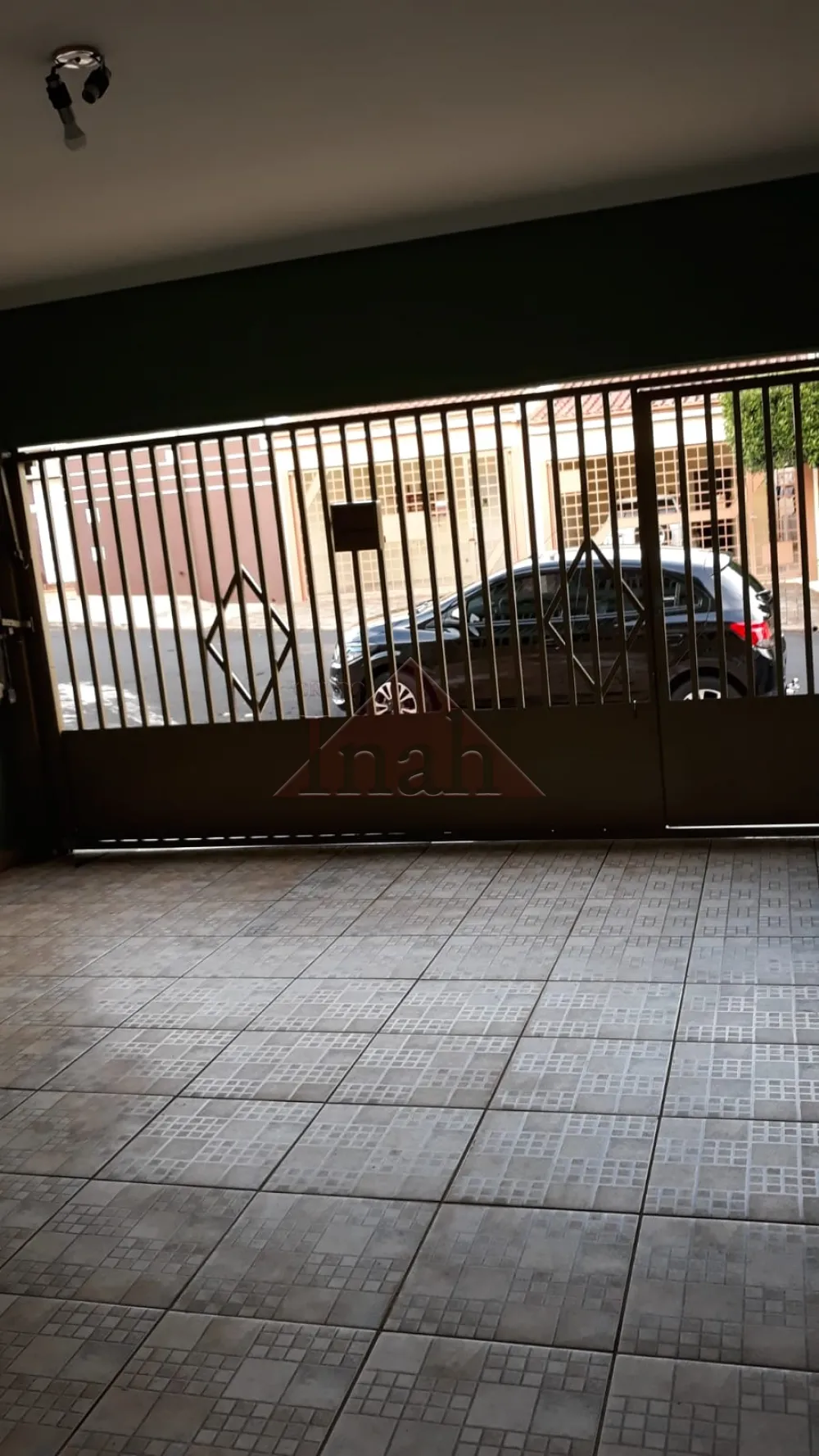 Alugar Casas / Casa em Ribeirão Preto R$ 1.800,00 - Foto 2