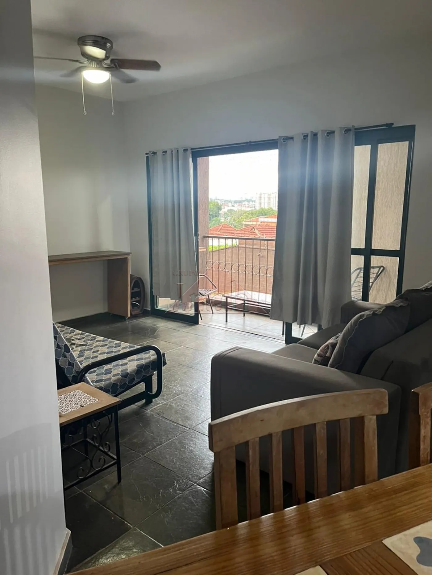 Alugar Apartamentos / Apartamento em Ribeir&atilde;o Preto R$ 1.500,00 - Foto 1