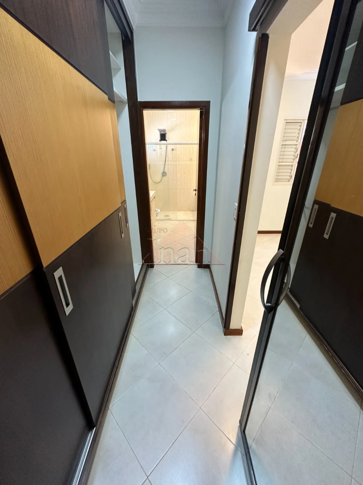 Comprar Casas / CASA RESIDENCIAL em Ribeir&atilde;o Preto R$ 1.280.000,00 - Foto 9