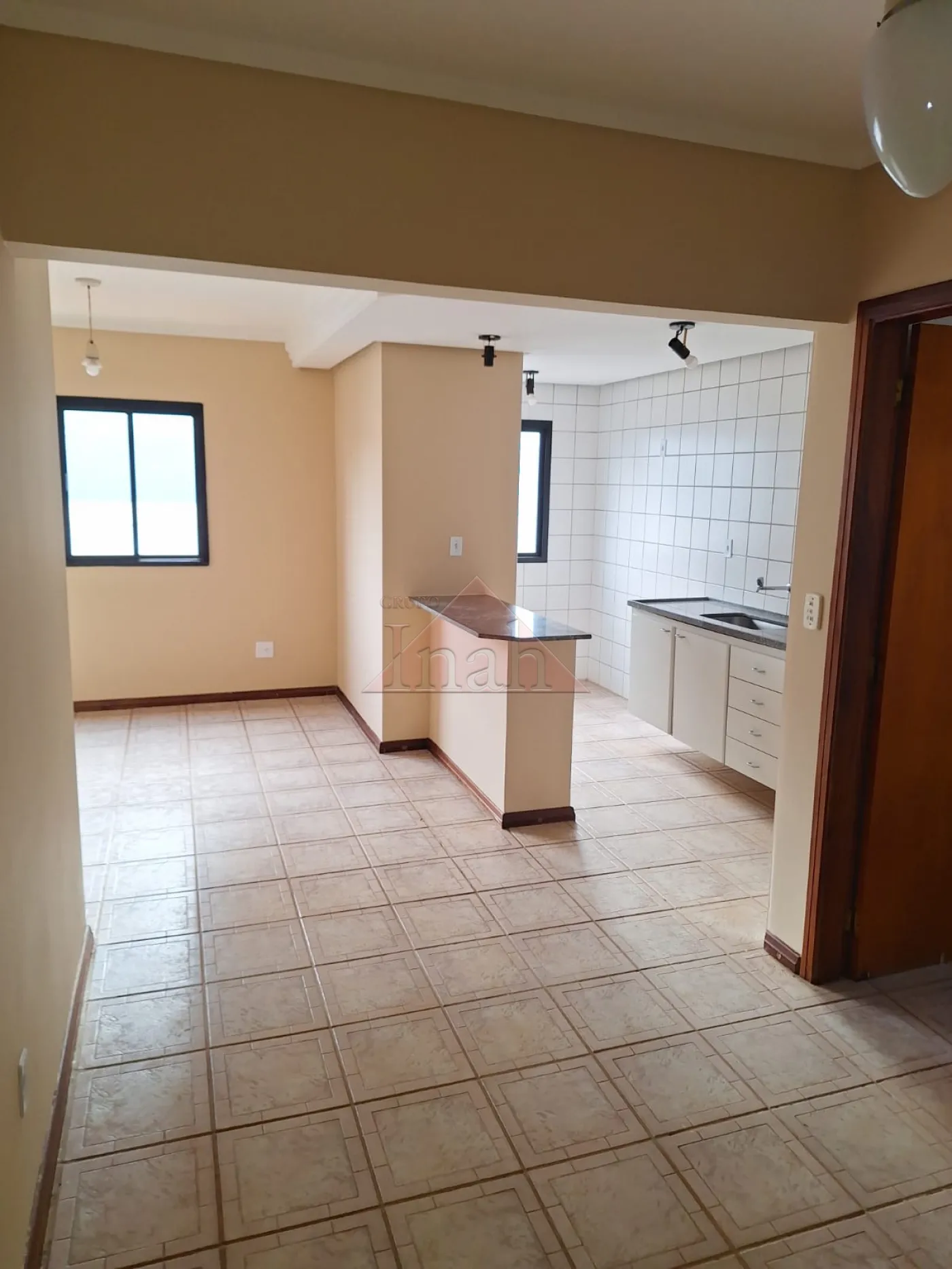 Alugar Apartamentos / Kitchnet em Ribeir&atilde;o Preto R$ 900,00 - Foto 2