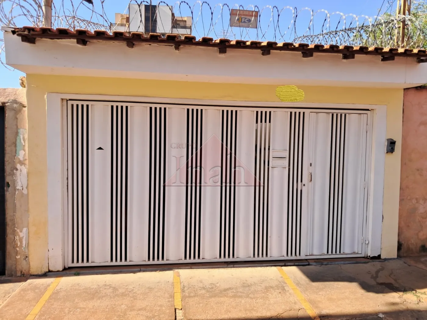 Alugar Casas / Casa em Ribeir&atilde;o Preto R$ 4.000,00 - Foto 1