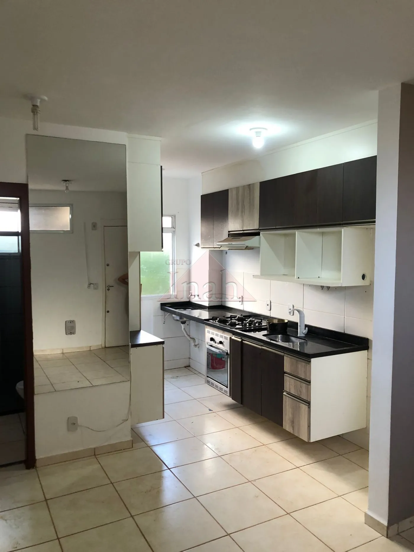 Alugar Apartamentos / Apartamento em Ribeir&atilde;o Preto R$ 1.100,00 - Foto 1