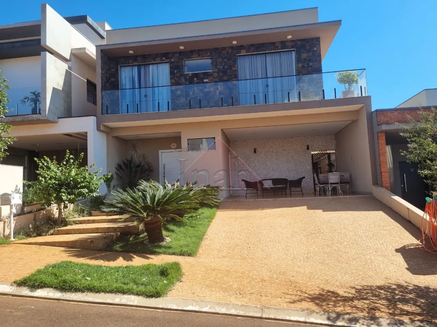 Alugar Casas / CASA RESIDENCIAL em Ribeir&atilde;o Preto R$ 5.500,00 - Foto 2