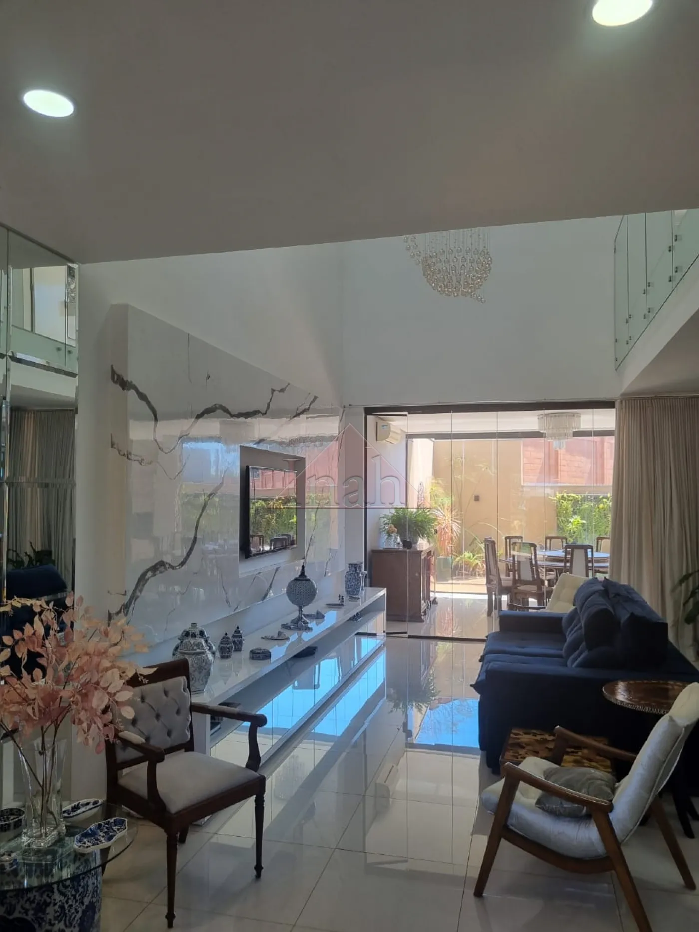 Alugar Casas / CASA RESIDENCIAL em Ribeir&atilde;o Preto R$ 5.500,00 - Foto 8