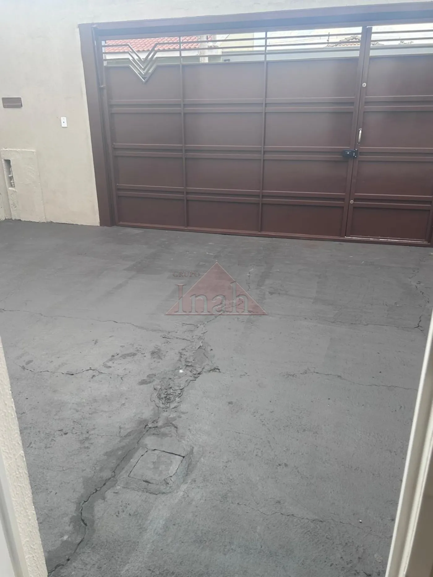 Comprar Casas / CASA RESIDENCIAL em Ribeir&atilde;o Preto R$ 230.000,00 - Foto 2