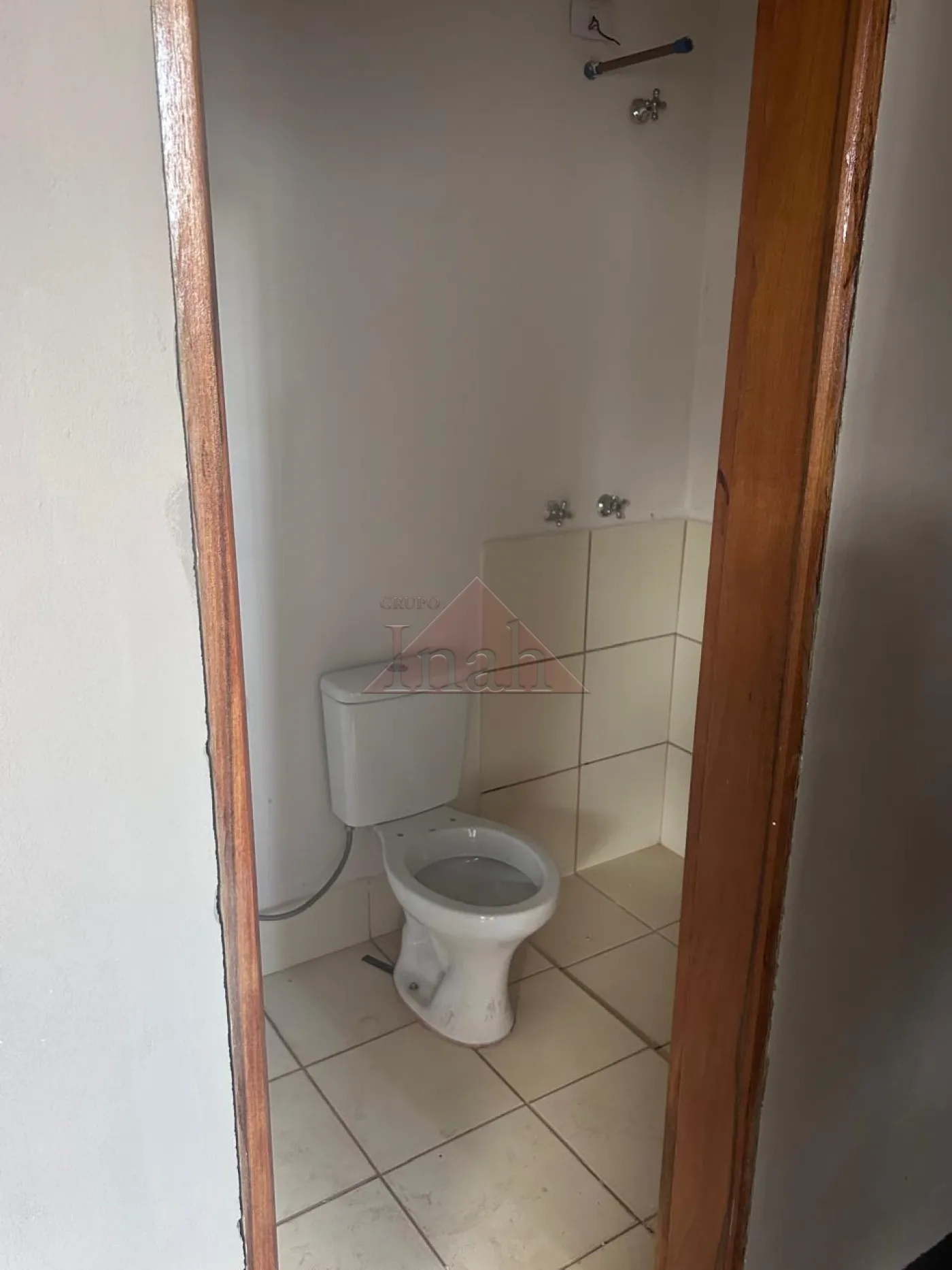 Comprar Casas / CASA RESIDENCIAL em Ribeir&atilde;o Preto R$ 230.000,00 - Foto 15