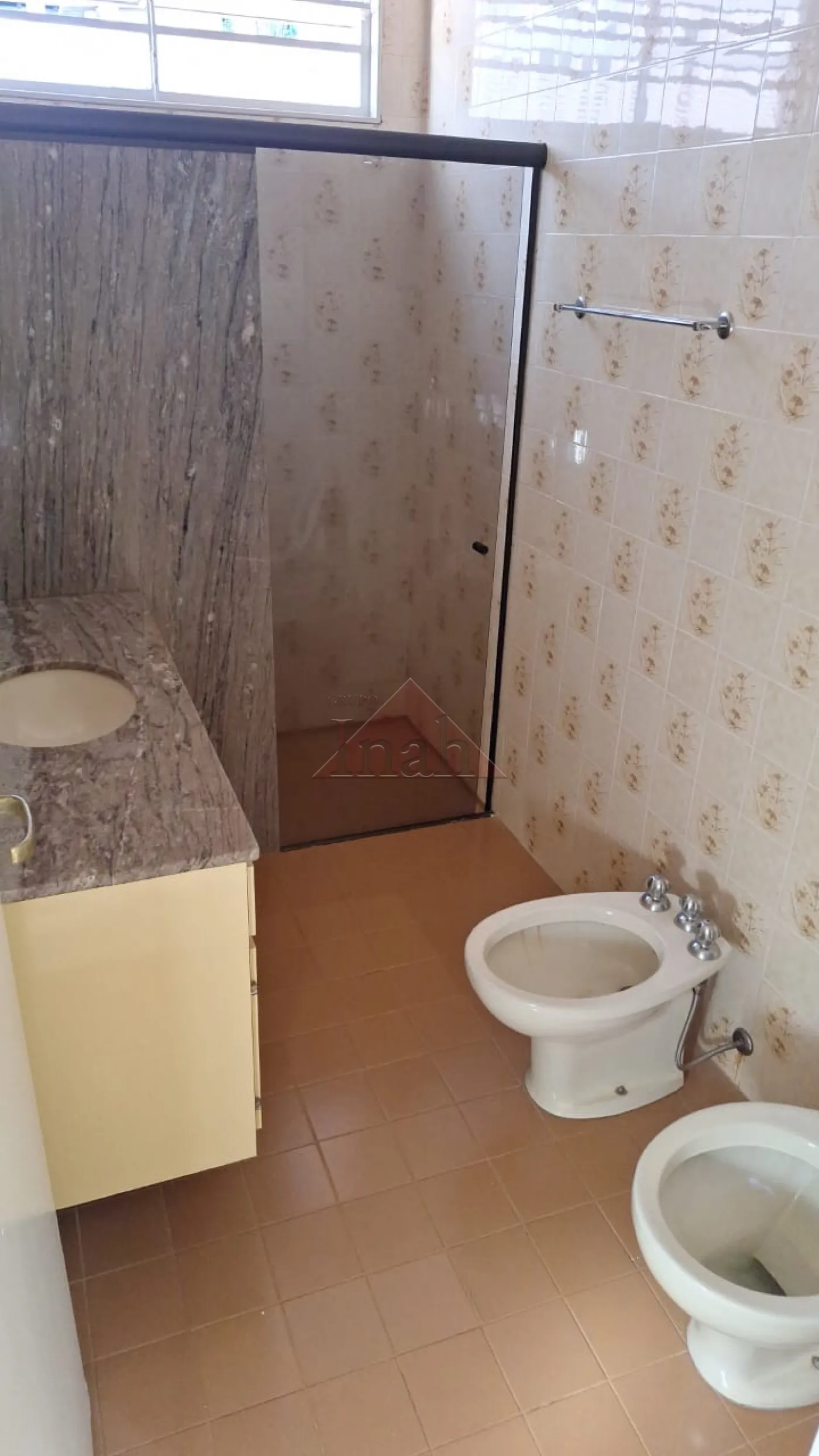 Alugar Casas / Casa em Ribeir&atilde;o Preto R$ 3.700,00 - Foto 2