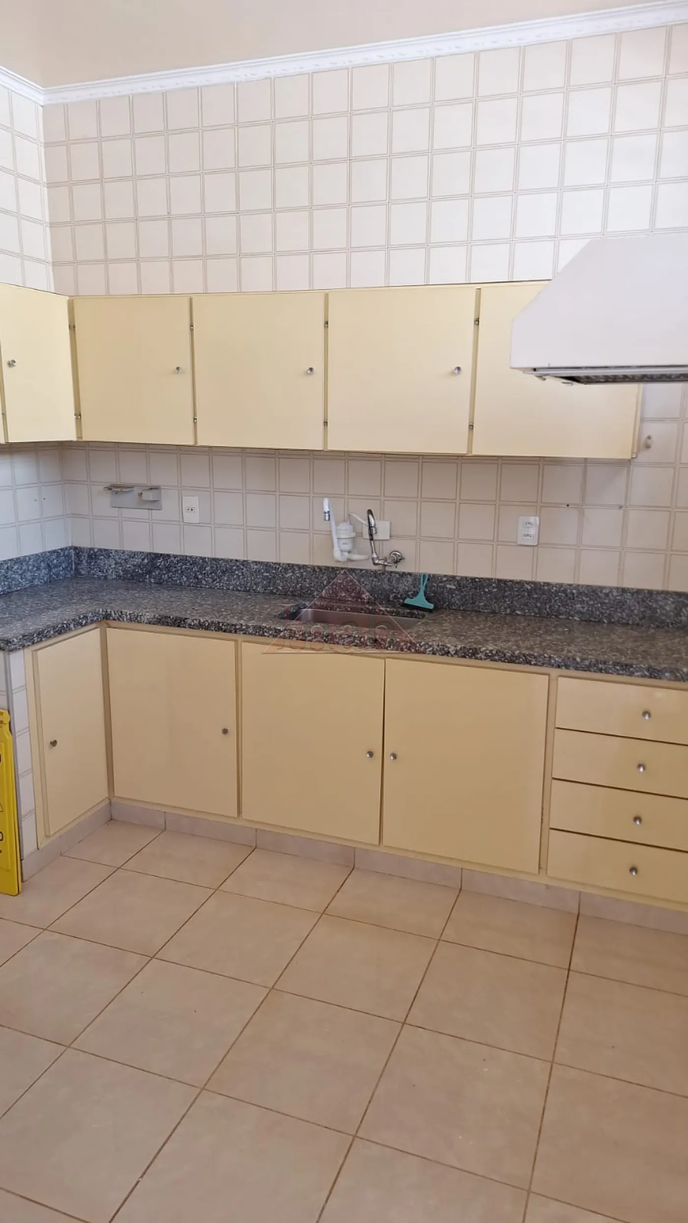 Alugar Casas / Casa em Ribeir&atilde;o Preto R$ 3.700,00 - Foto 3