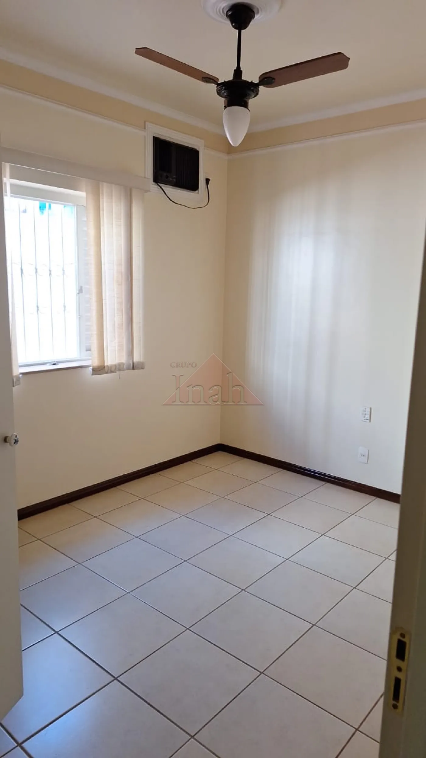 Alugar Casas / Casa em Ribeir&atilde;o Preto R$ 3.700,00 - Foto 12