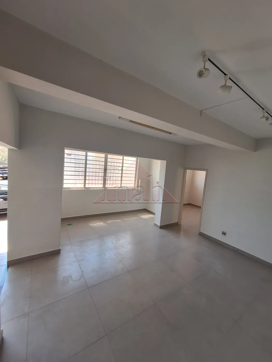 Alugar Casas / Casa em Ribeir&atilde;o Preto R$ 3.000,00 - Foto 35