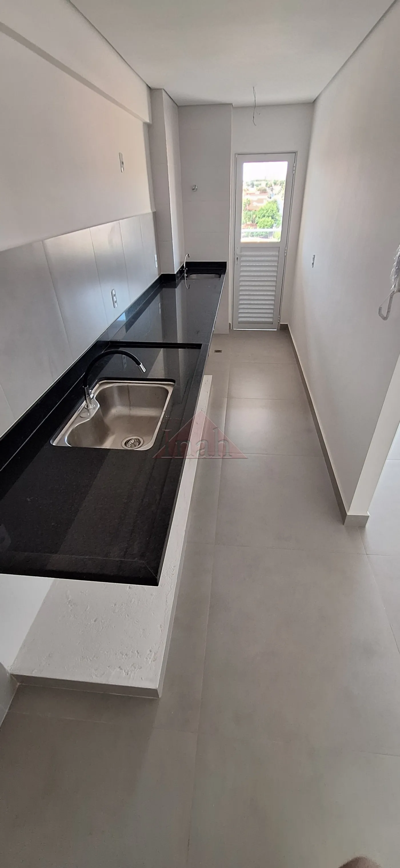 Alugar Apartamentos / Apartamento em Ribeirão Preto R$ 3.350,00 - Foto 1