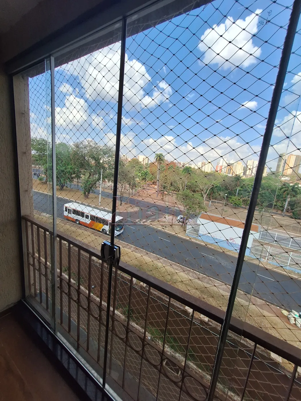 Alugar Apartamentos / Apartamento em Ribeirão Preto R$ 3.500,00 - Foto 2