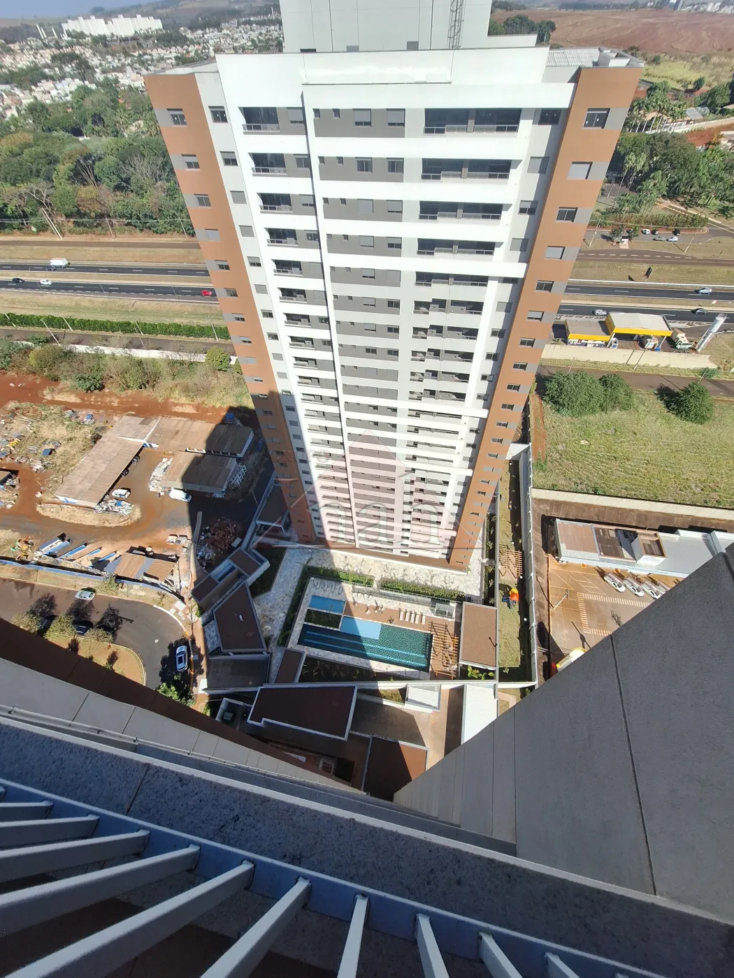 Alugar Apartamentos / Apartamento em Ribeir&atilde;o Preto R$ 3.400,00 - Foto 16