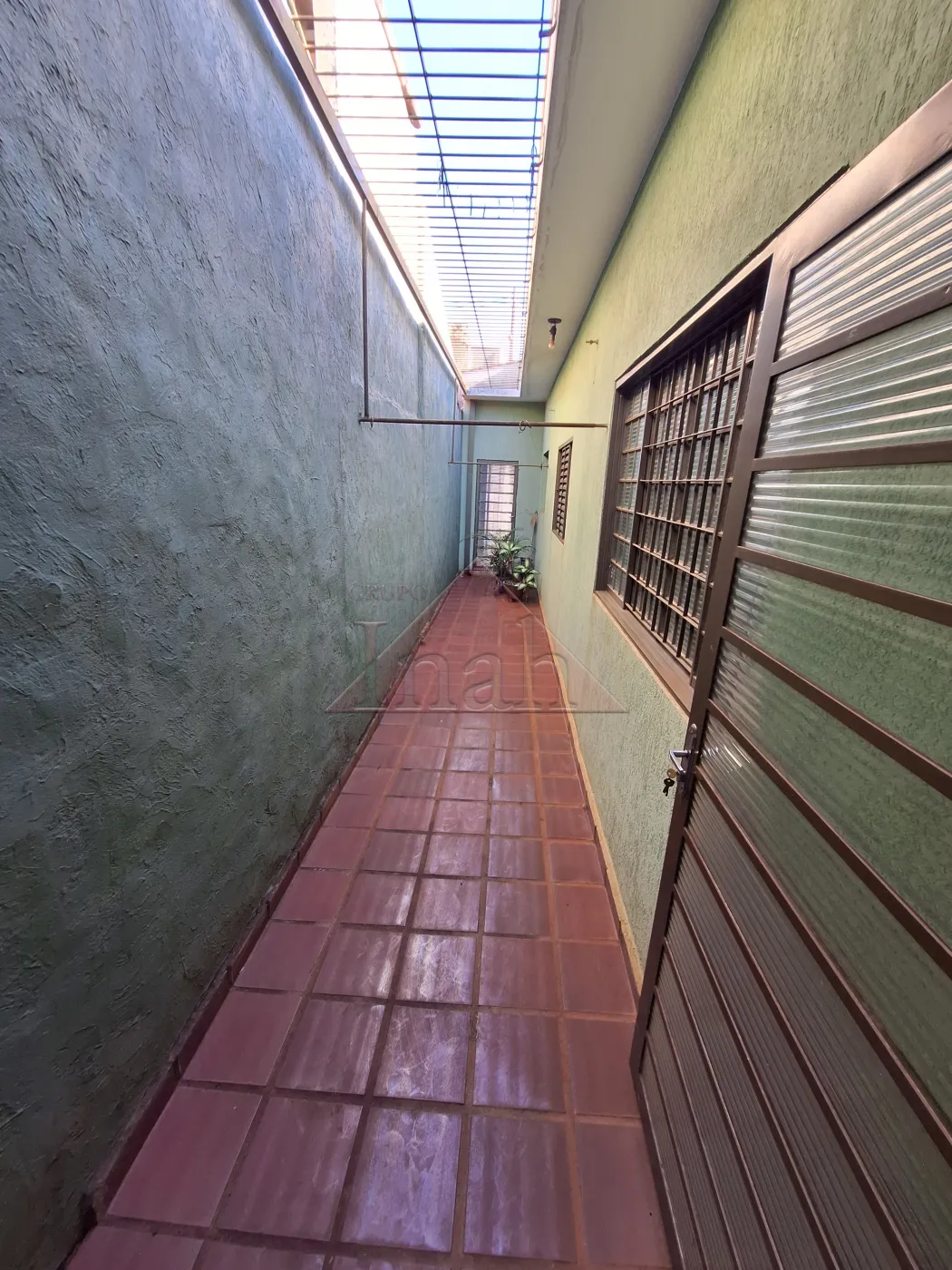 Alugar Casas / CASA RESIDENCIAL em Ribeir&atilde;o Preto R$ 1.100,00 - Foto 11