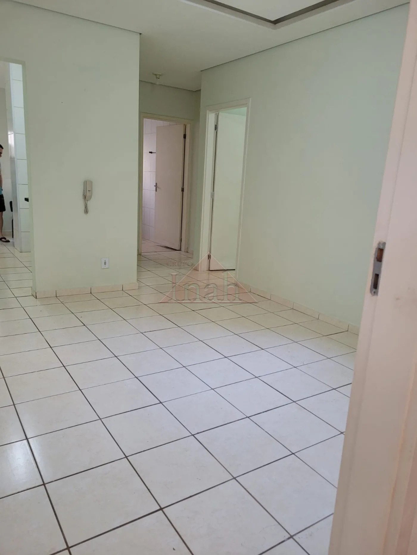 Alugar Apartamentos / Apartamento em Ribeirão Preto R$ 750,00 - Foto 14
