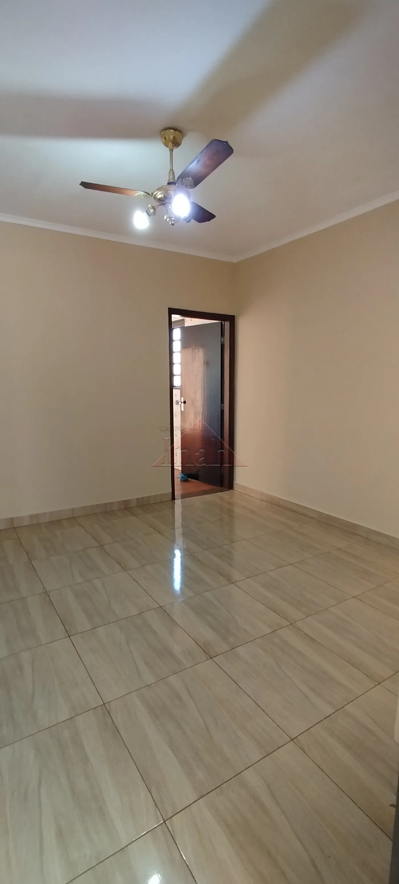 Alugar Casas / CASA RESIDENCIAL em Ribeirão Preto R$ 1.600,00 - Foto 7