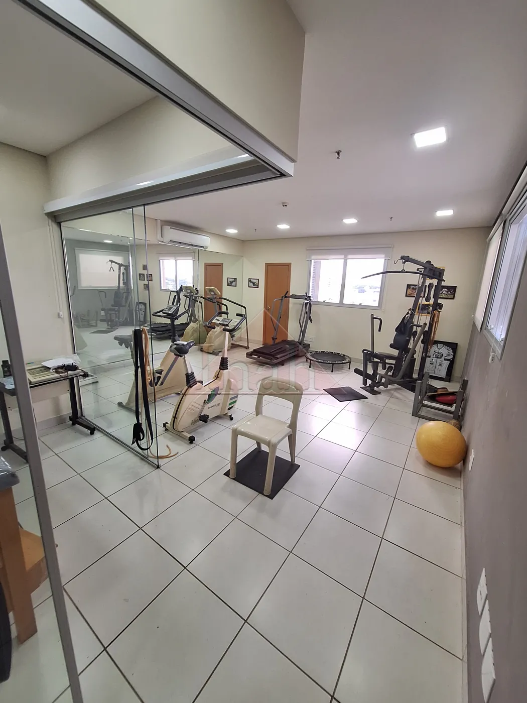 Alugar Comerciais / Sala em Ribeir&atilde;o Preto R$ 2.600,00 - Foto 1