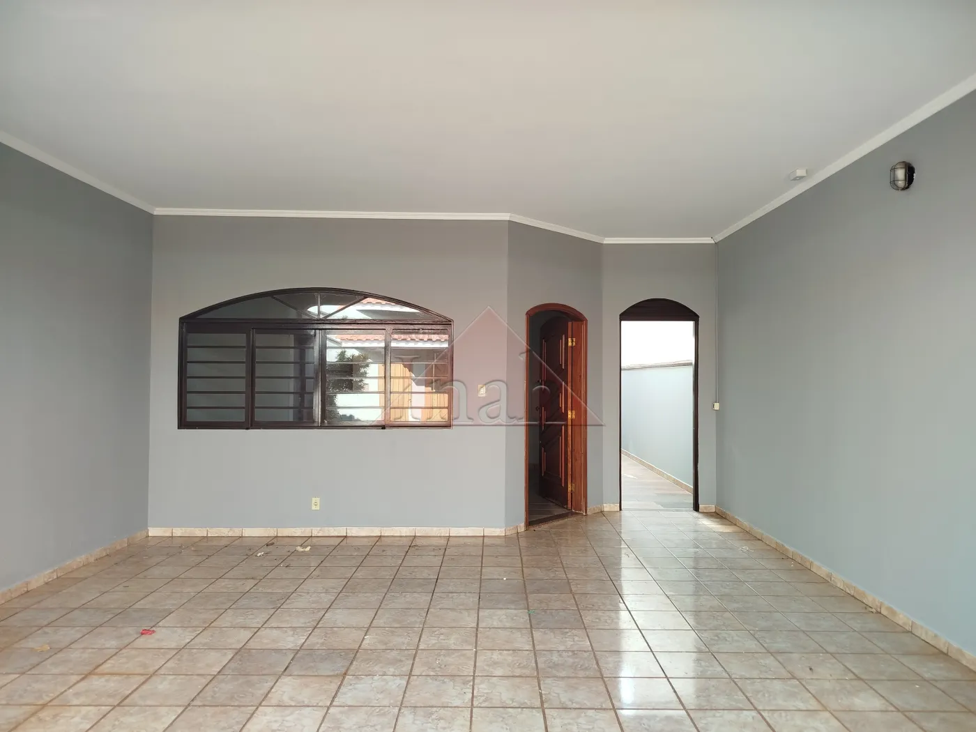 Alugar Casas / CASA RESIDENCIAL em Ribeir&atilde;o Preto R$ 3.000,00 - Foto 1