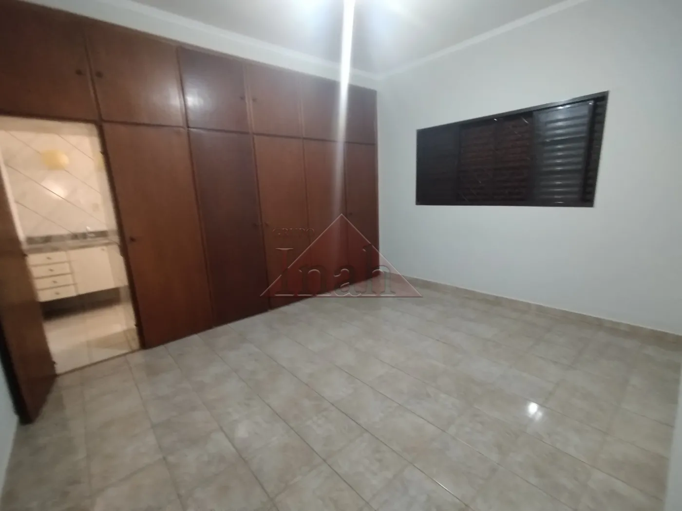 Alugar Casas / CASA RESIDENCIAL em Ribeir&atilde;o Preto R$ 3.000,00 - Foto 9