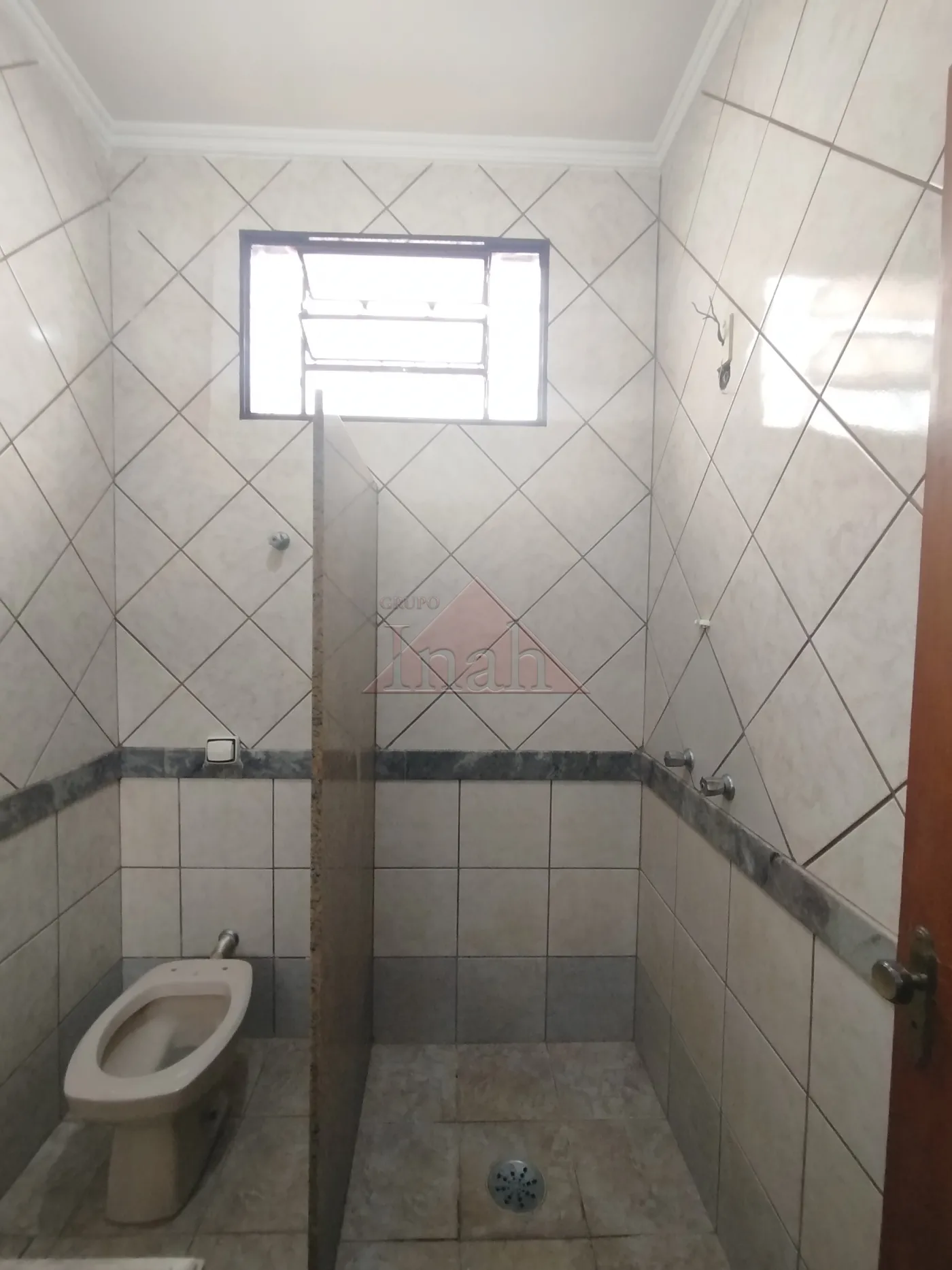 Alugar Casas / CASA RESIDENCIAL em Ribeir&atilde;o Preto R$ 3.000,00 - Foto 18