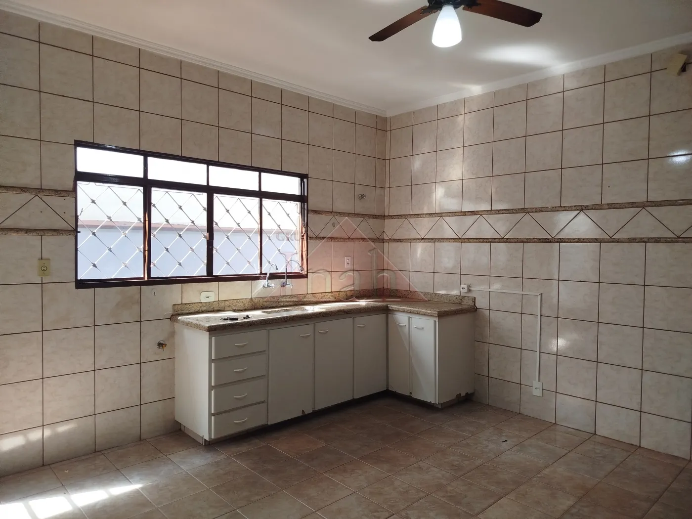 Alugar Casas / CASA RESIDENCIAL em Ribeir&atilde;o Preto R$ 3.000,00 - Foto 21